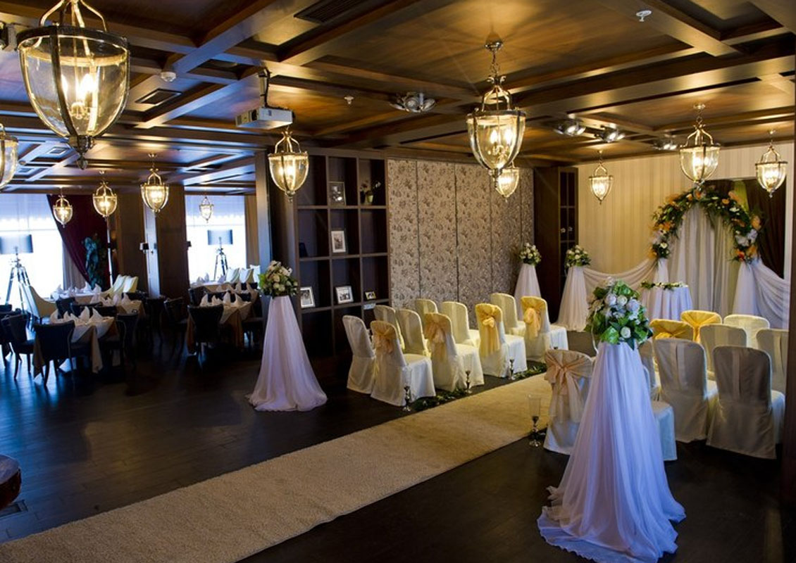 Основной зал — Ресторан Дягилев