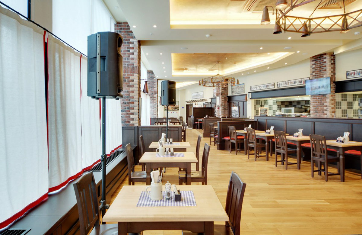 Основной зал — Paulaner