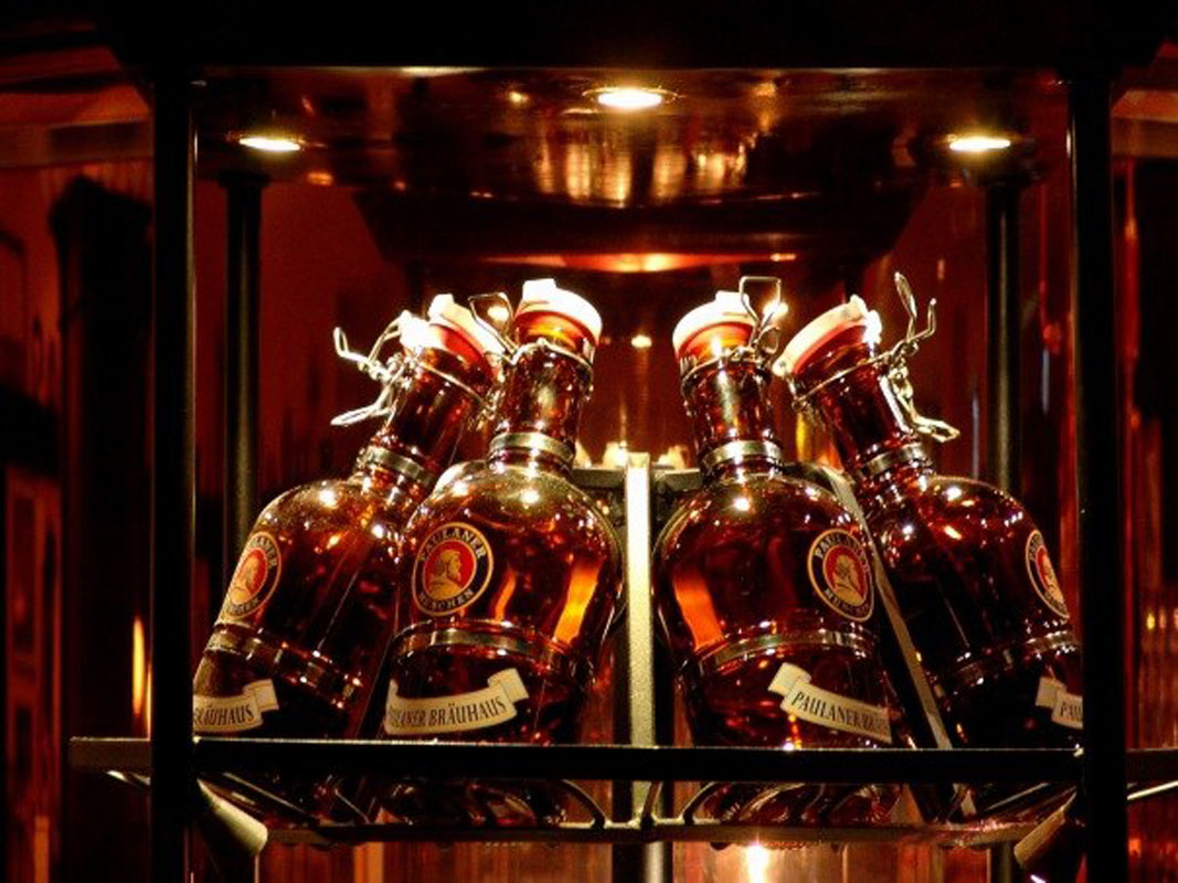 Основной зал — Paulaner