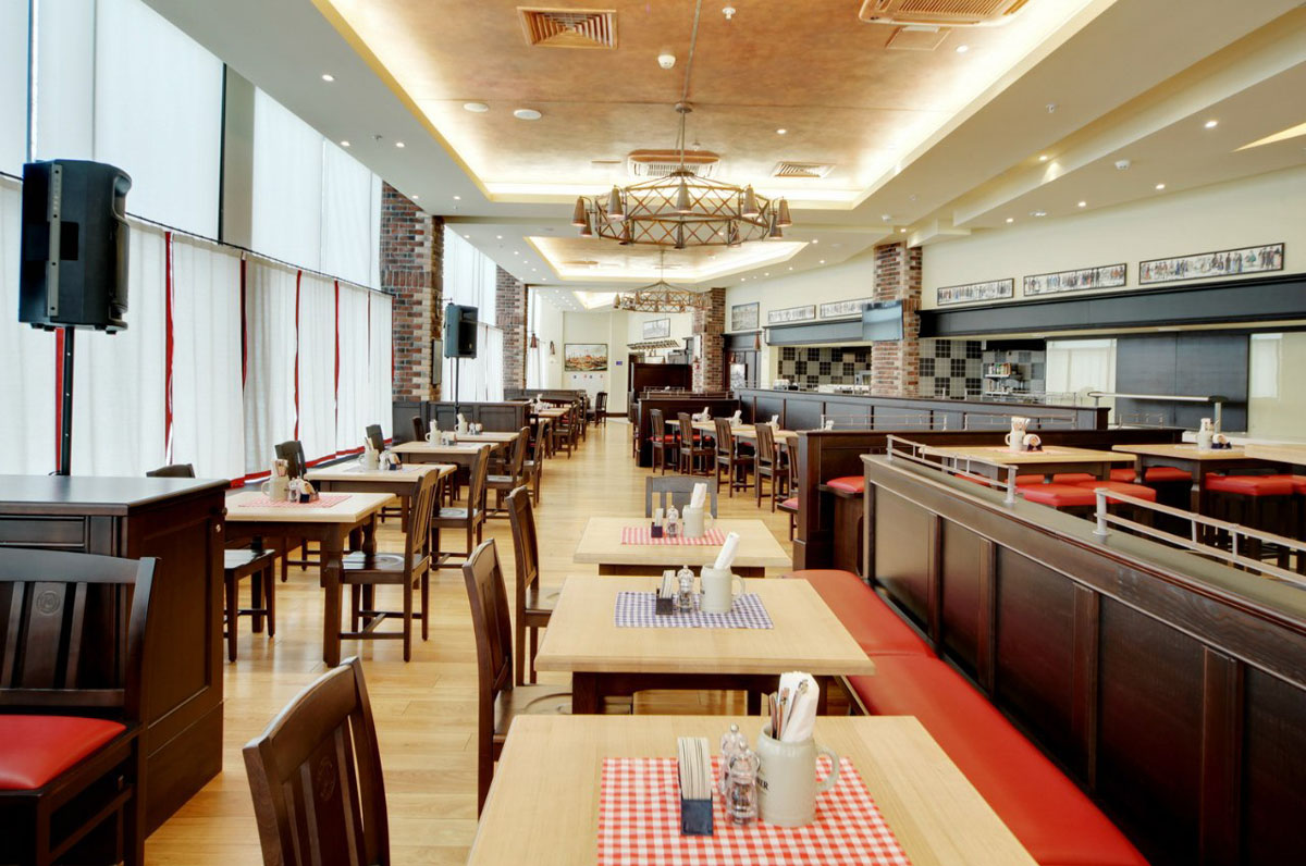 Основной зал — Paulaner