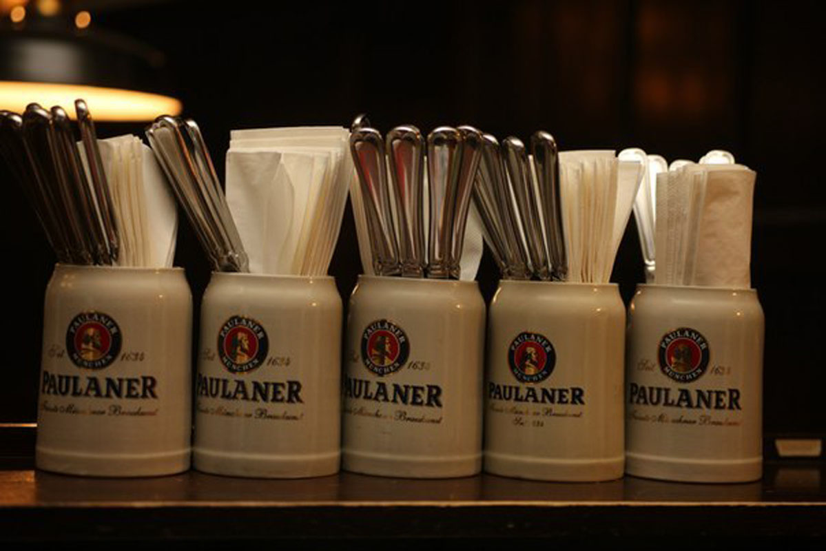 Основной зал — Paulaner