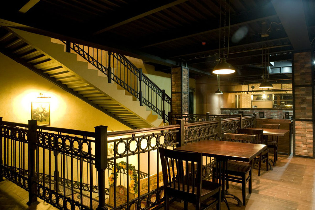 Основной зал — Пивной ресторан Пивоваръ