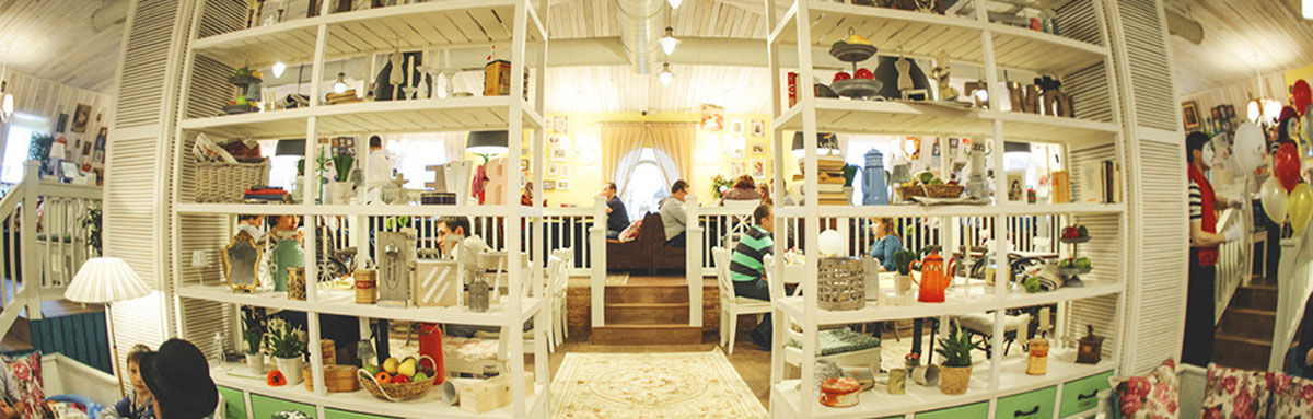 Основной зал — Семейное кафе Франсуа