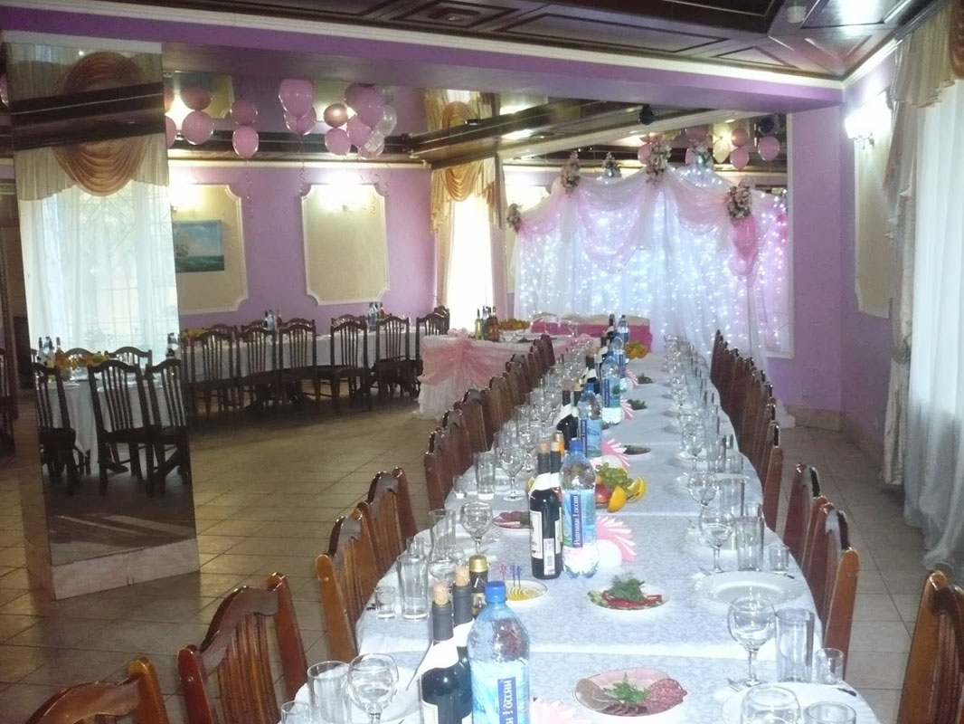 Основной зал — Кафе Звездная ночь