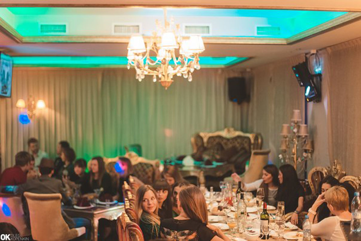 Основной зал — Трубадур