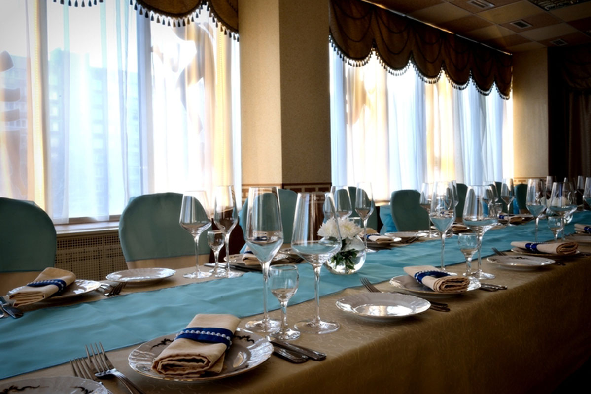 Малый зал — Банкетный зал Дарья