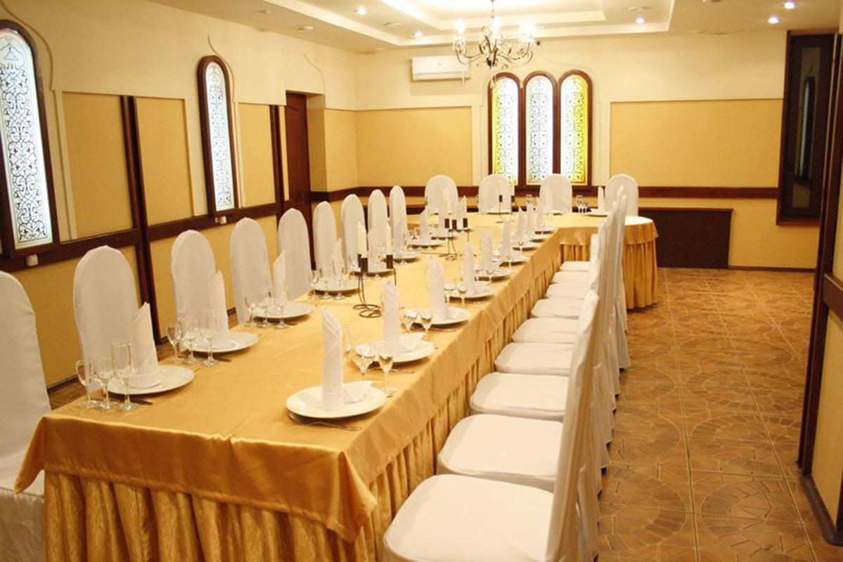 Витражный зал — банкетный зал Банкетный комплекс  Маэстро, фото