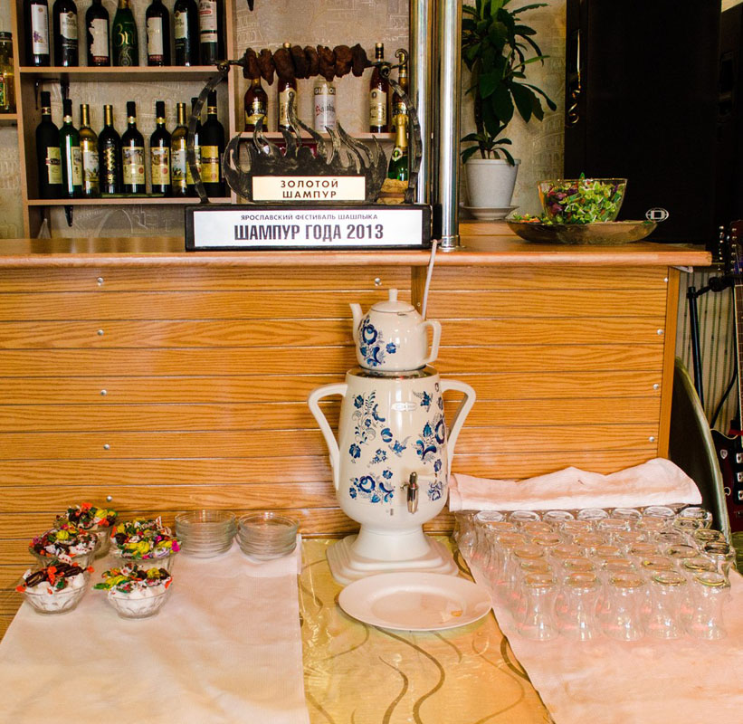 Основной зал — Кафе Бута