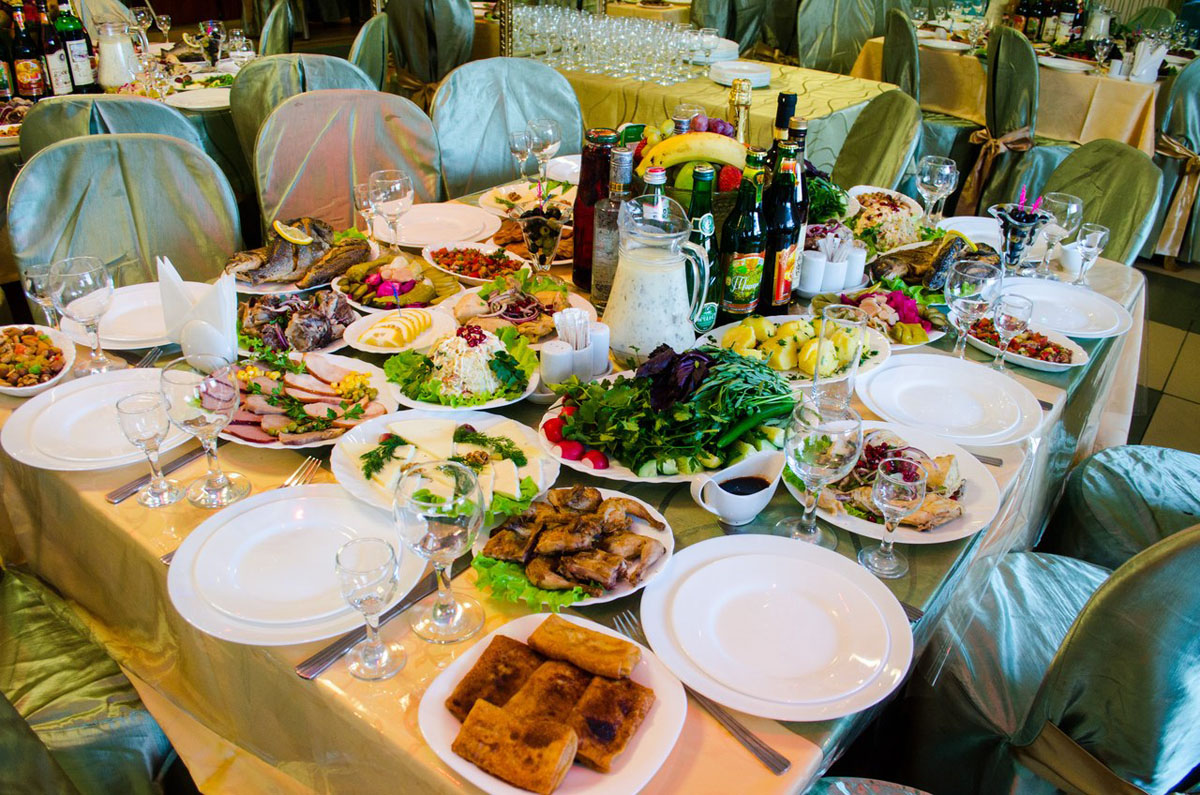 Основной зал — Кафе Бута