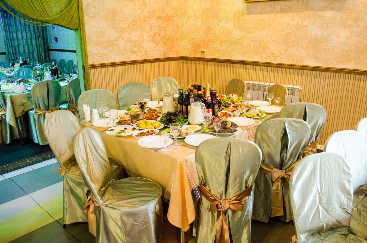 Основной зал — Кафе Бута