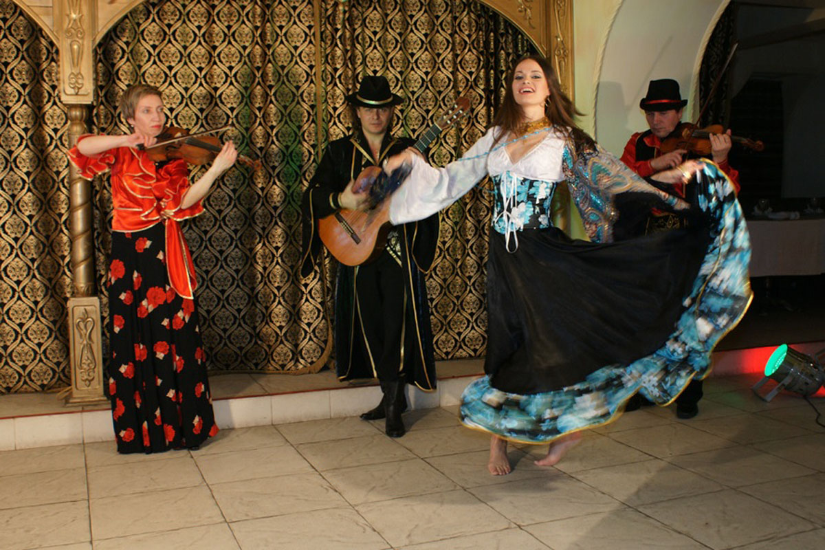 Трапезный зал — Иоанн Васильевич