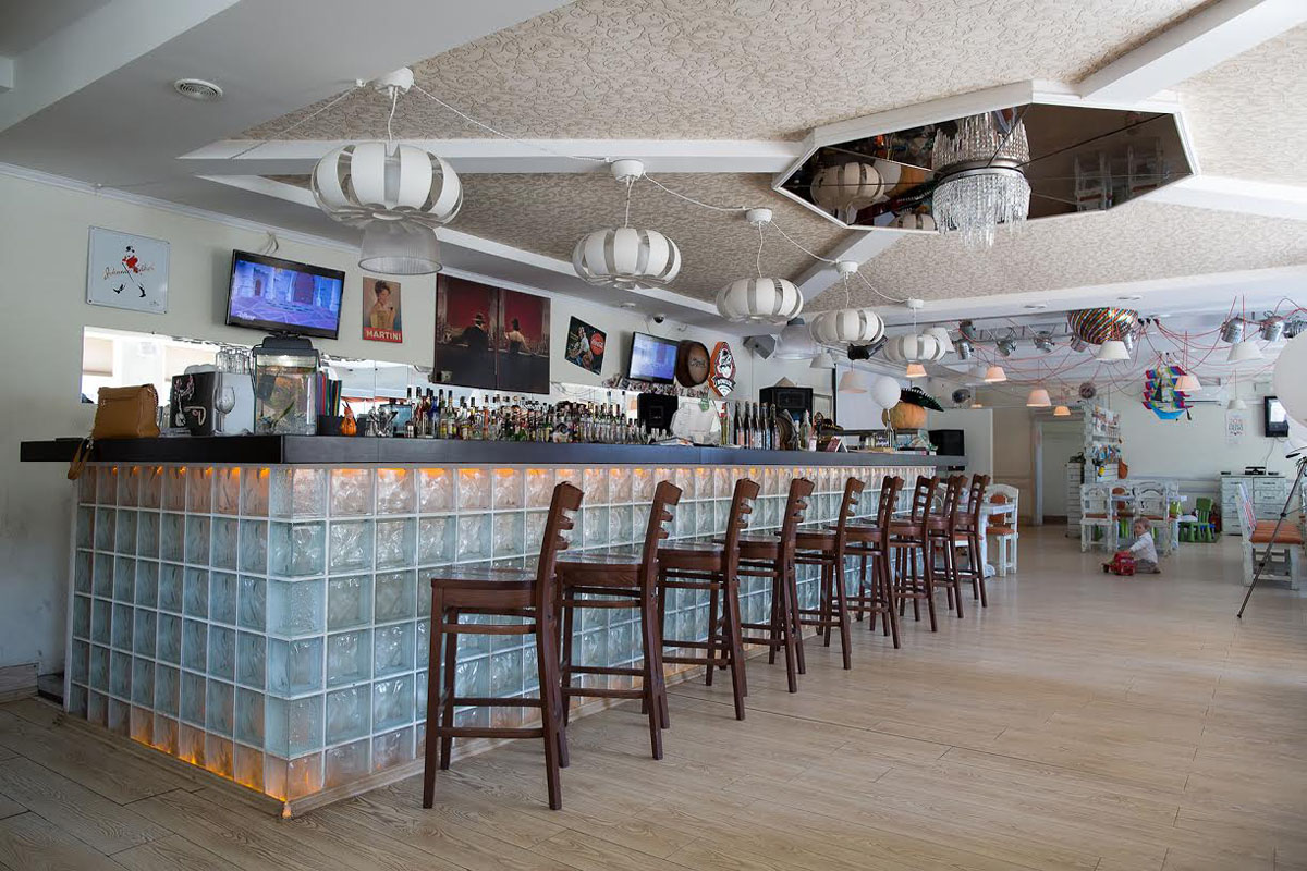 Семейное кафе Тыква — Основной зал, фото банкетного зала