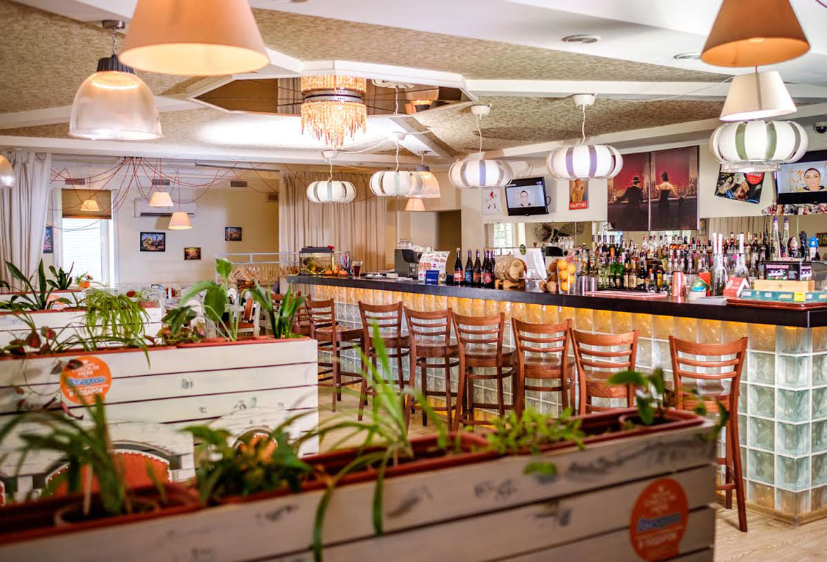 Основной зал — Семейное кафе Тыква