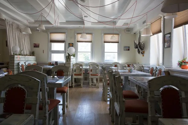 Основной зал