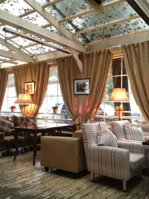 Основной зал