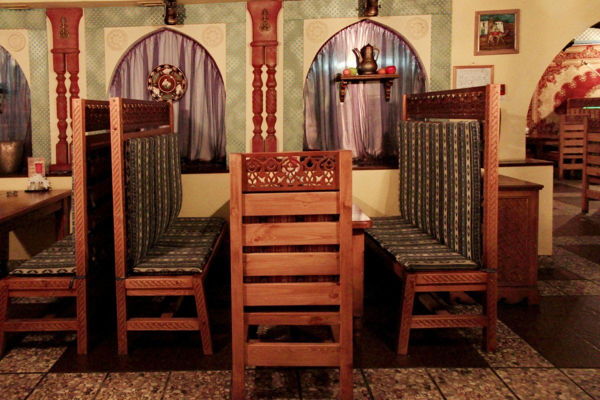 Основной зал — Кафе Шафран