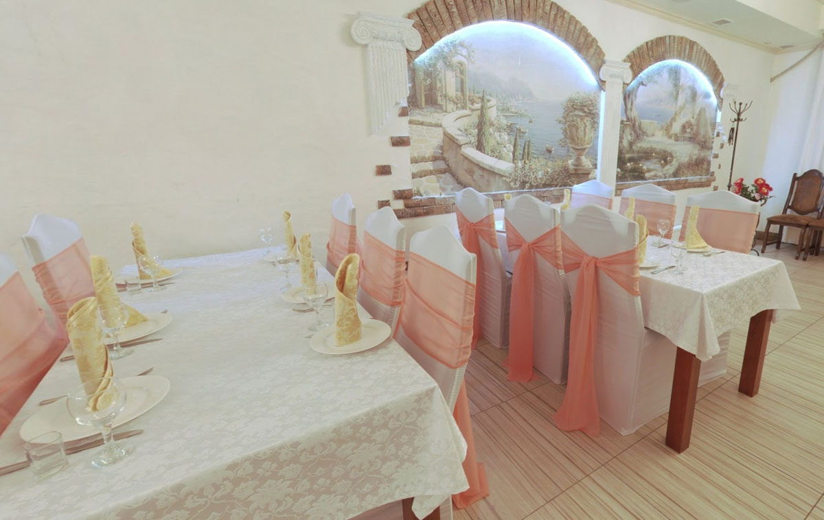 Банкетный зал — Alpen House