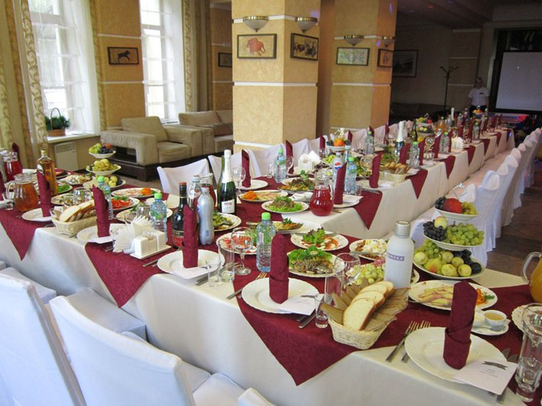 1-ый этаж — Банкетный зал Oсобняк в парке Сосновкa