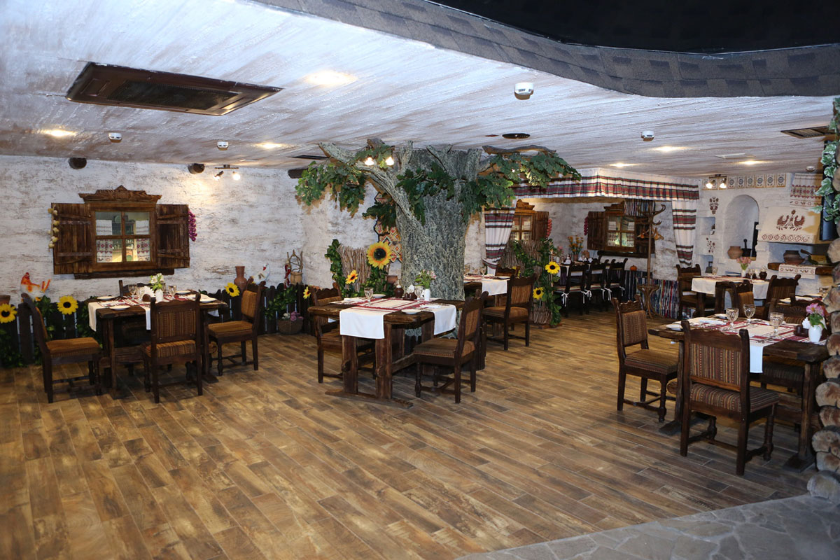 Основной зал — Вечера на хуторе