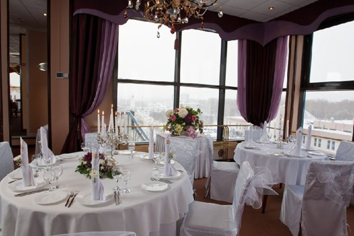 Основной зал — Ресторан Седьмое небо