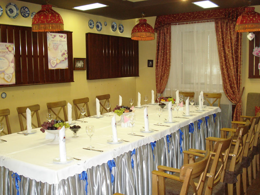 Основной зал — Абажур