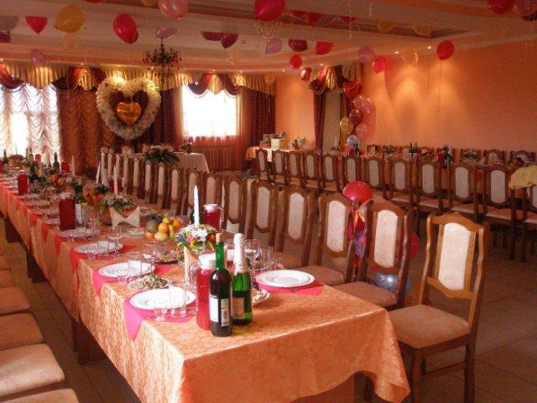 Зал на 120 человек — Кафе Лиа