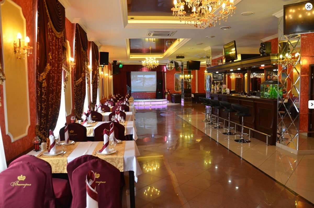 Основной зал — Виктория