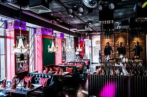 Зал на 65 человек — Pizza express