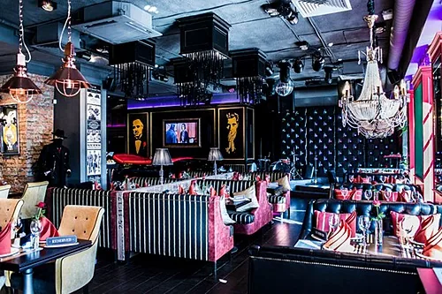 Зал на 65 человек — Pizza express, Тюмень