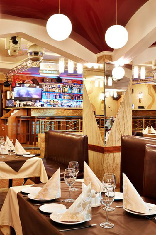 Основной зал — Ресторан Семь Пятницъ