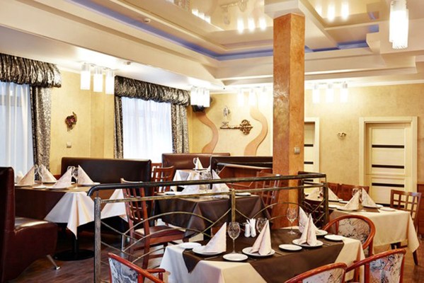 Основной зал