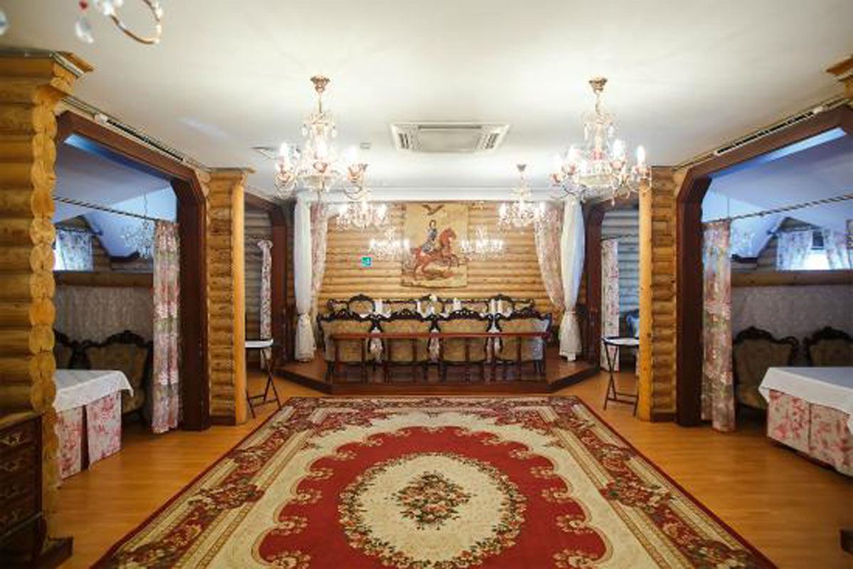 Основной зал