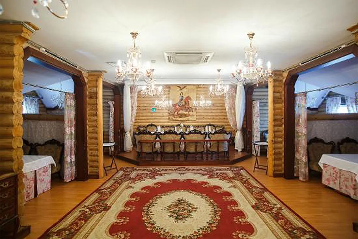 МаксиМыч — Основной зал, фото банкетного зала