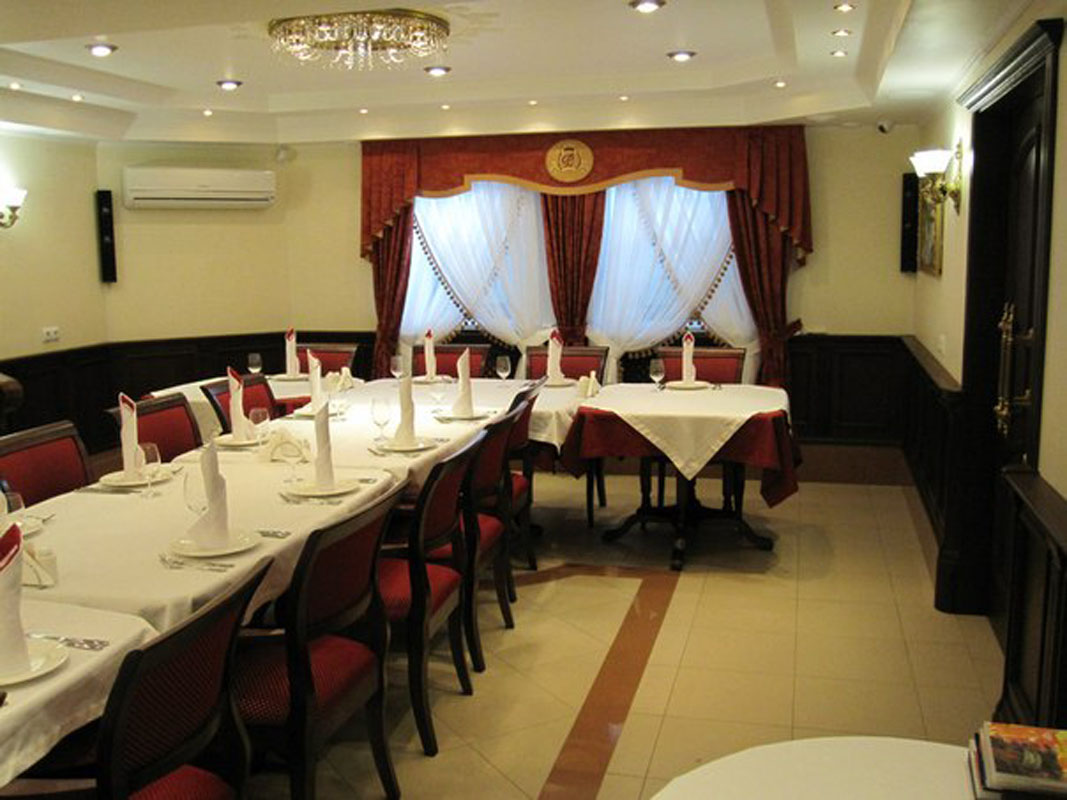 Основной зал — РаспутинЪ