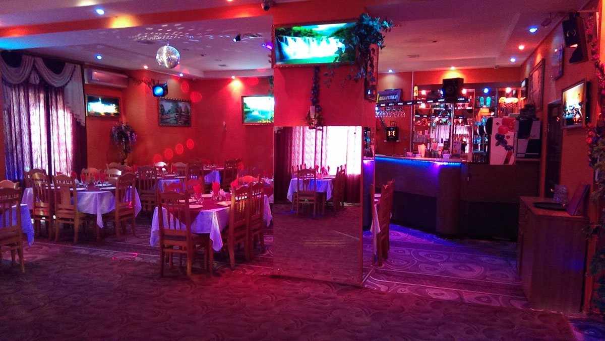 Основной зал — Кафе Ниагара