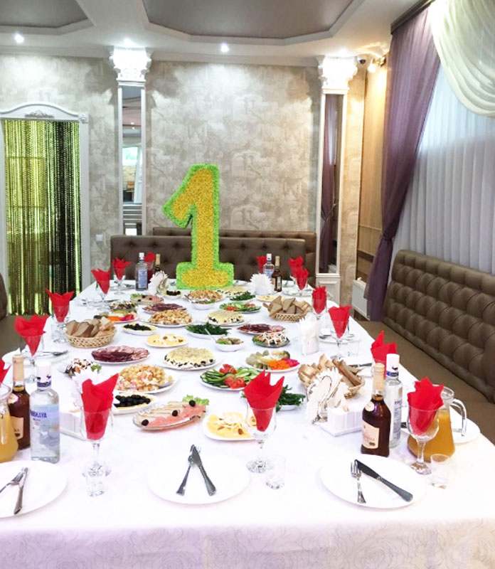 Семейное кафе Островок — Основной зал, фото банкетного зала