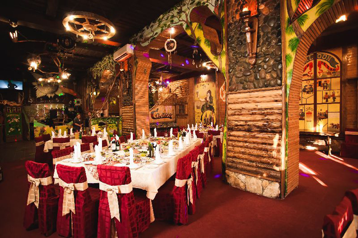 Кафе-бар Saloon — Зимний зал, фото банкетного зала