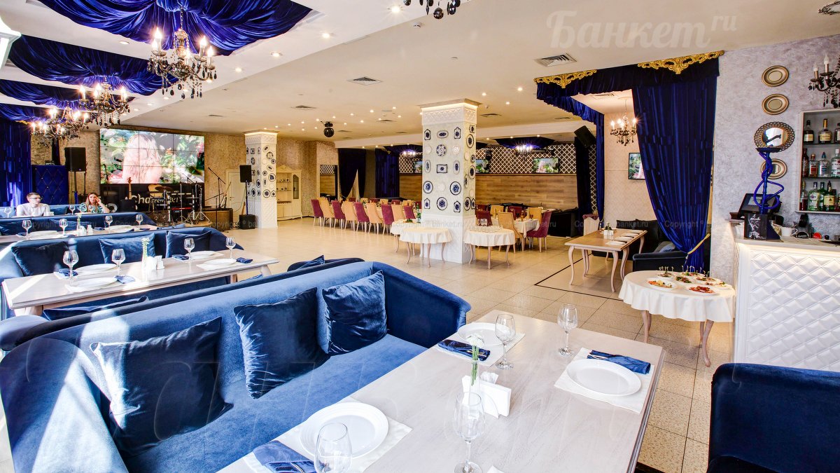 Основной зал — Шанделир