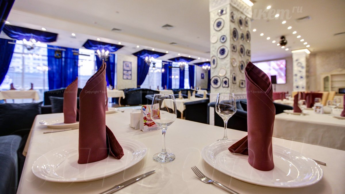 Основной зал — Шанделир