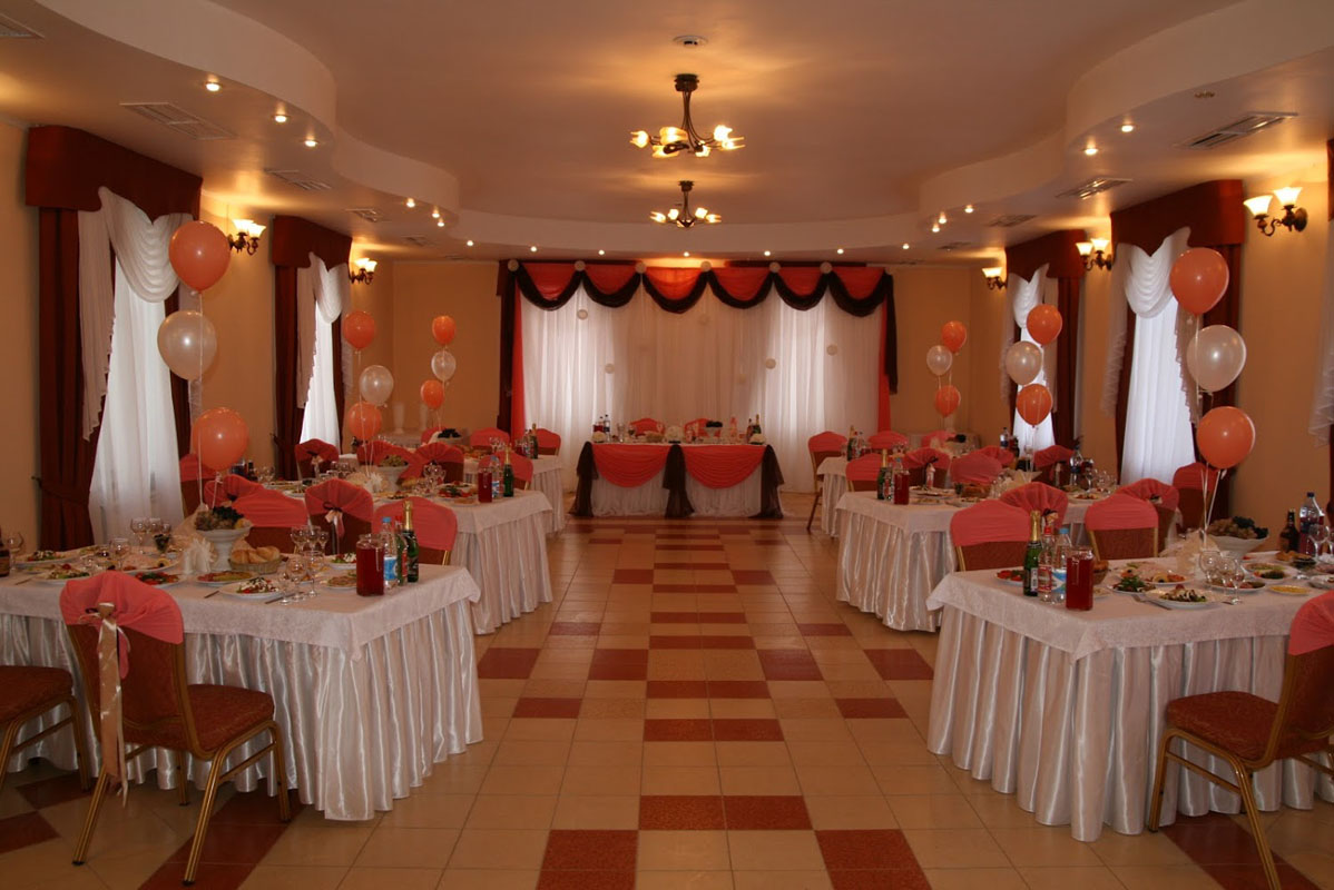 Основной зал