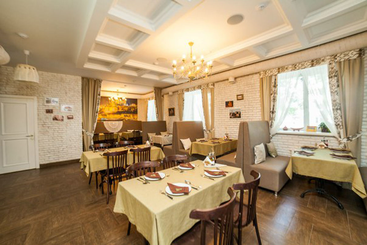 Основной зал