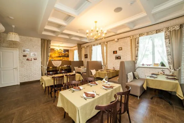 Основной зал