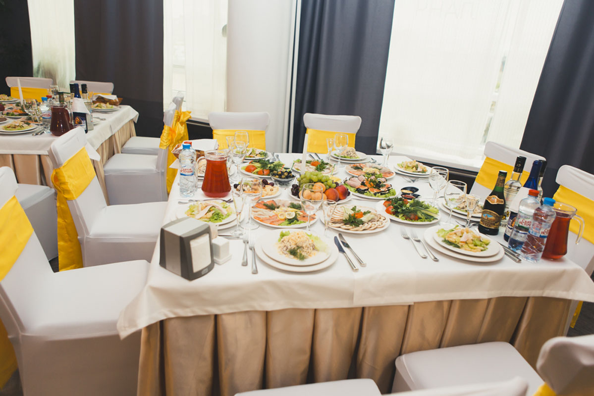 Основной зал