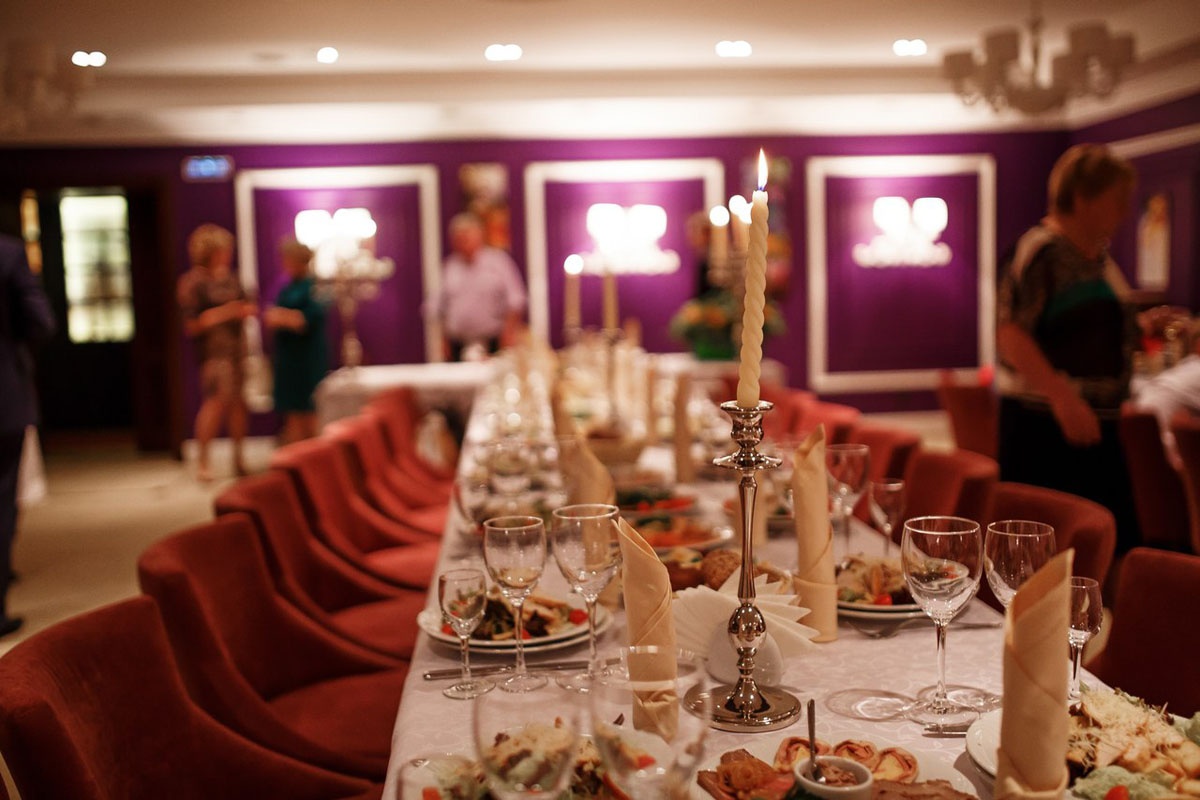 Основной зал — Versal