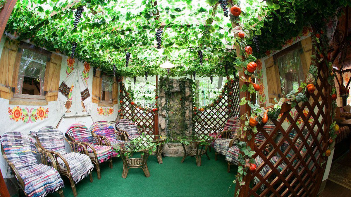 Летний дворик — КурЩавель