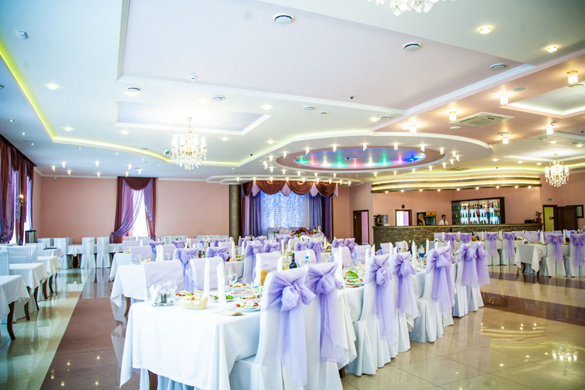 Основной зал — Gold City