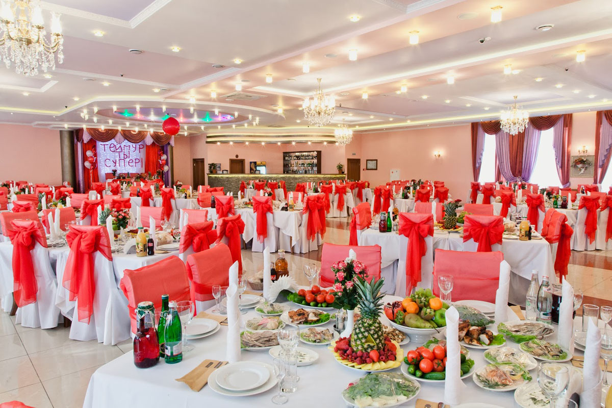 Основной зал — Gold City