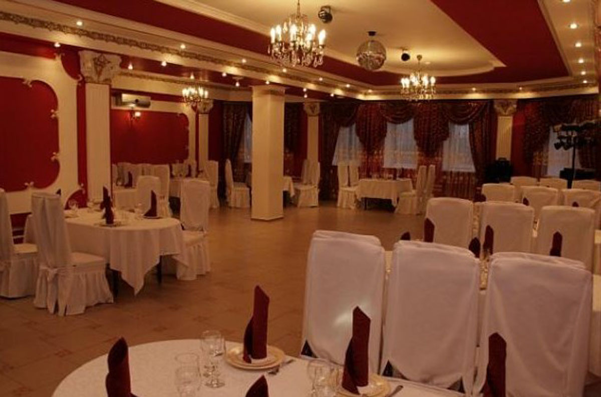 Основной зал