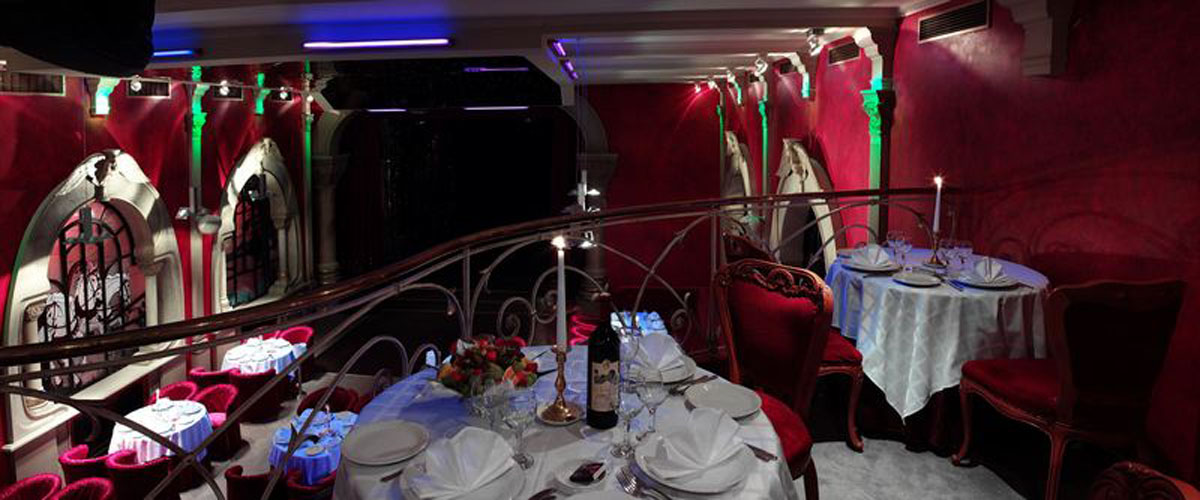 Большой зал — Ресторан Тройка