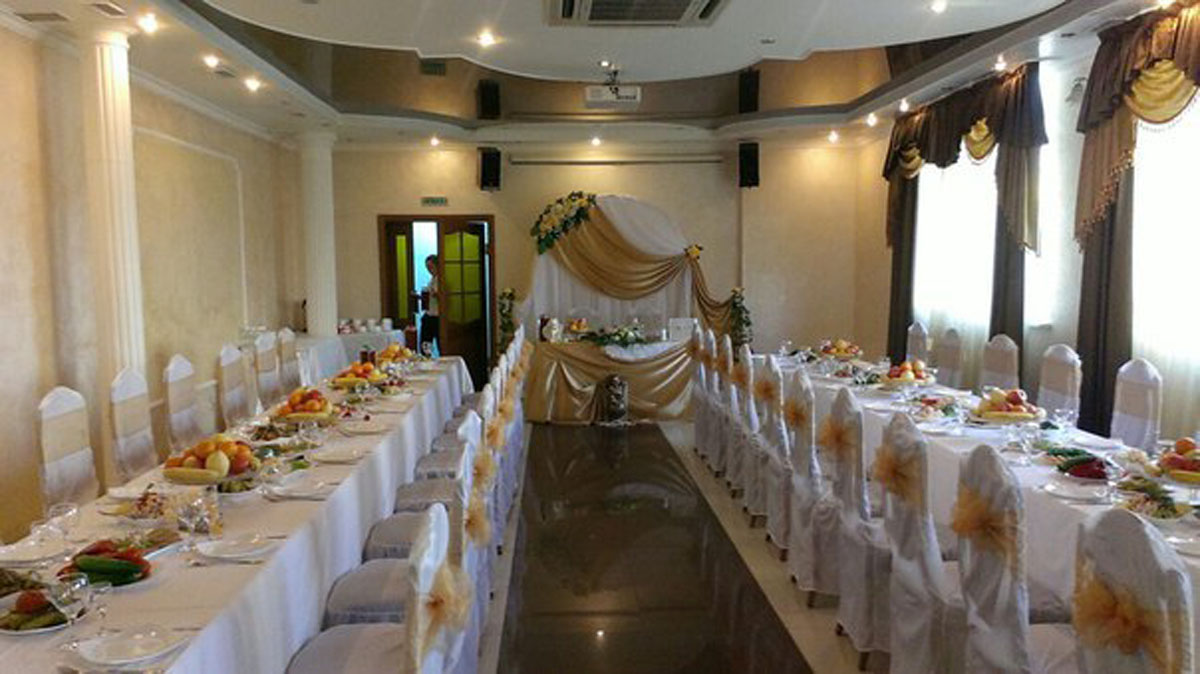 Основной зал — Кафе-бар Оазис